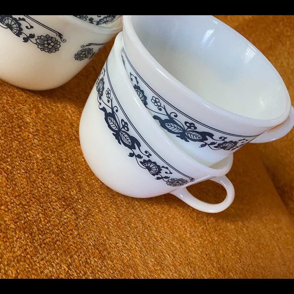 Vtg Pyrex | Set of 4 | Old Town Blue 1970s Pattern - Picture 2 of 4